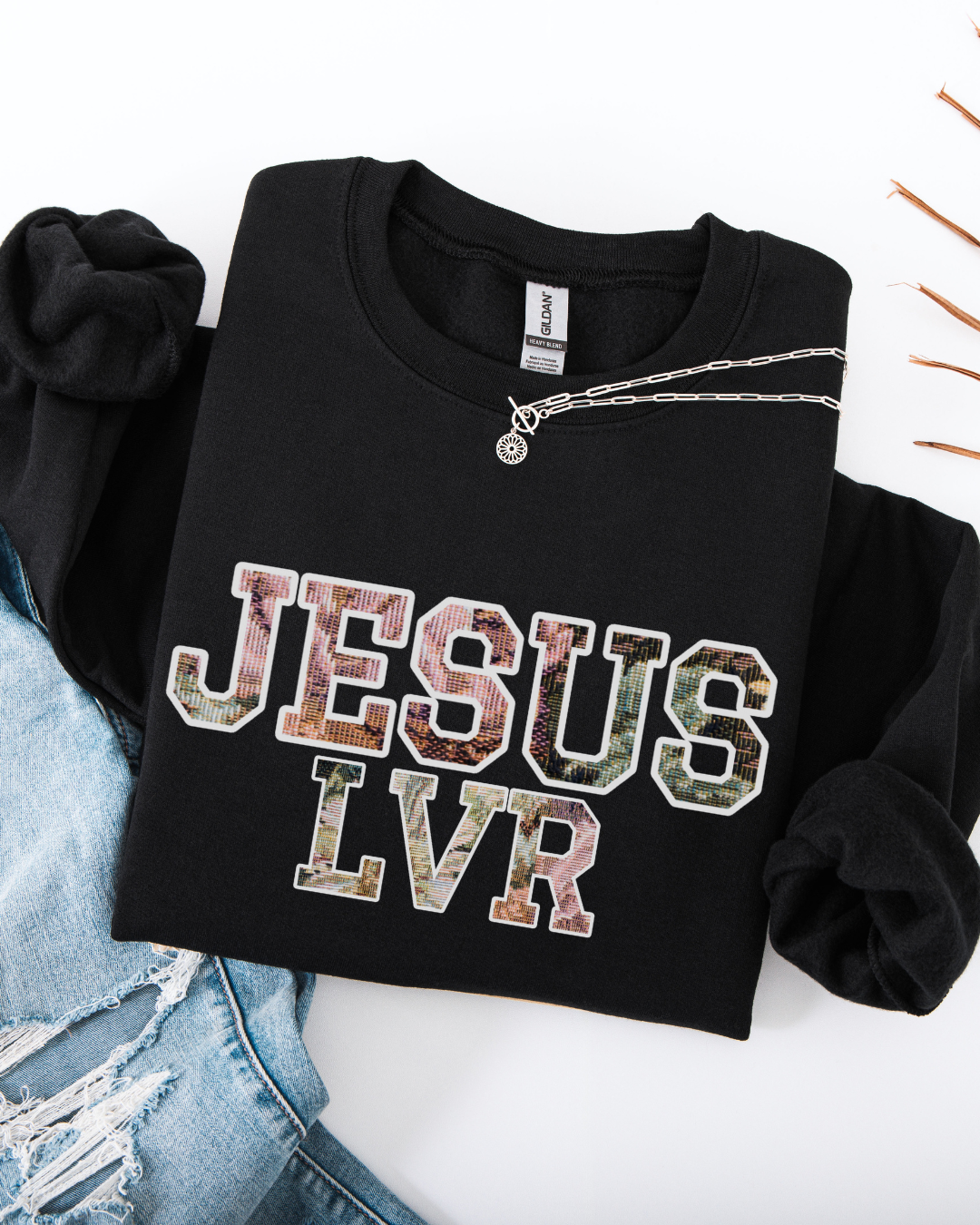 JESUS LVR (Unisex Heavy Blend™ Crewneck Sweatshirt)